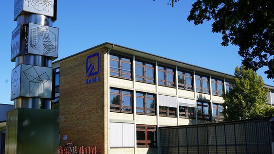 Gebäude der Ostfalia Hochschule am Standort Wolfenbüttel, Salzdahlumer Straße