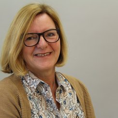 Dipl.-Soz. Päd./Soz. Arb. Bettina Denecke